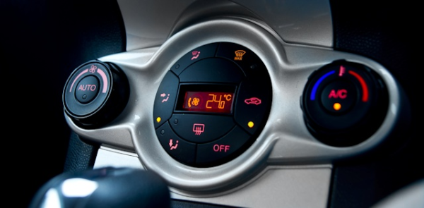 Recharge climatisation voiture logo